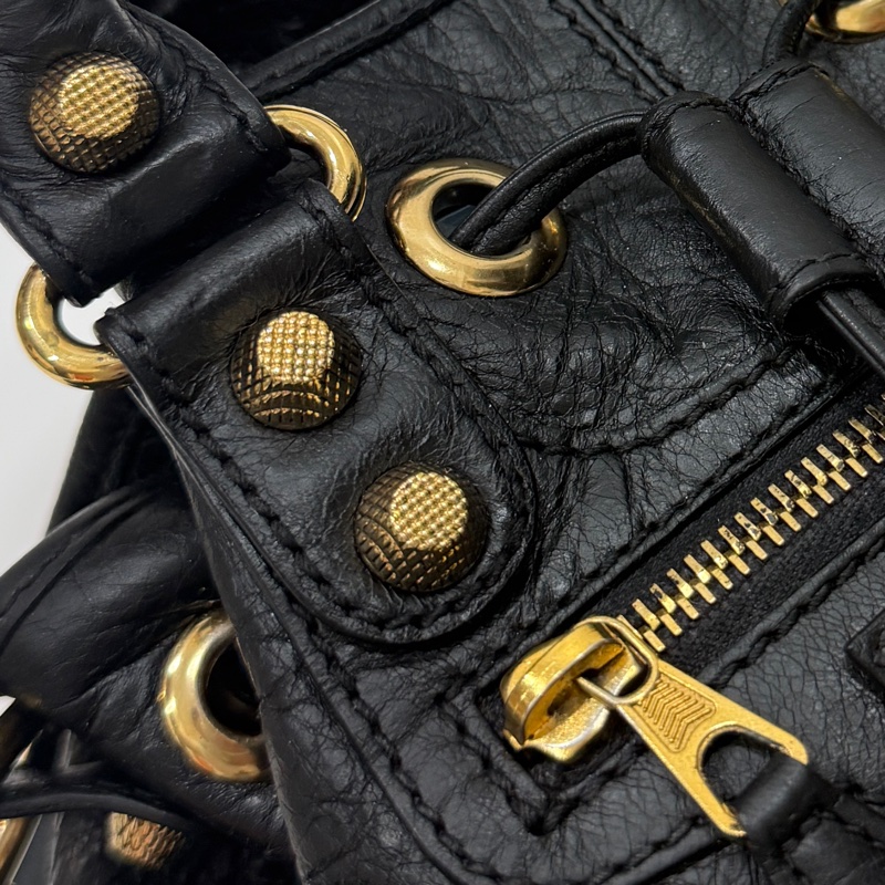 Balenciaga 巴黎世家 ponpon 經典 黑色 金釦 水桶包 機車包 手提包 斜背包 側背包 肩背包-46