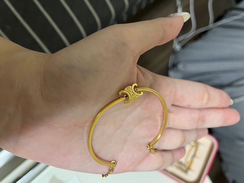 Celine黃銅TRIOMPHE鉸接式手鐲-1