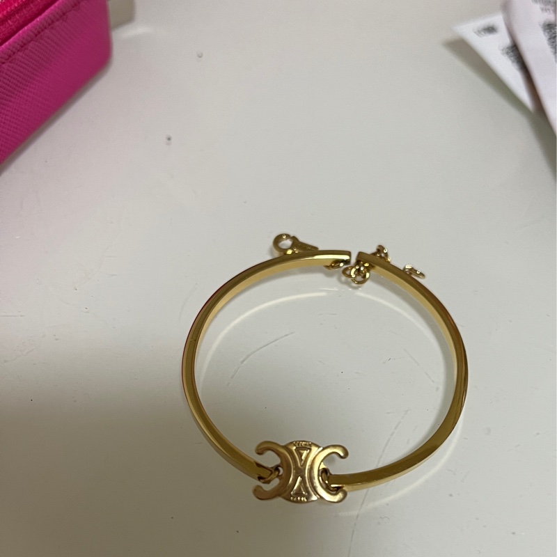 Celine黃銅TRIOMPHE鉸接式手鐲-3