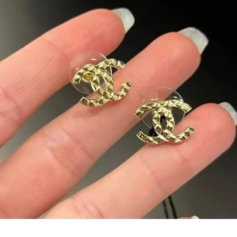 香奈兒 coco crush 平替版金色格菱紋垂墜雙C耳環-4
