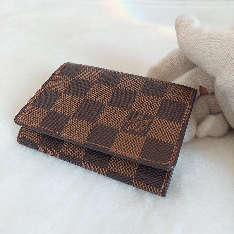 LV🌈現品實拍🌈 N62920咖棋盤格名片／信用卡夾包~二手品-4