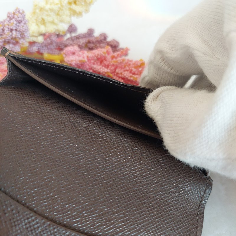 LV🌈現品實拍🌈 N62920咖棋盤格名片／信用卡夾包~二手品-25