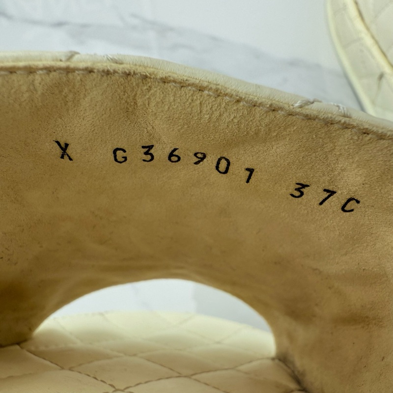 99新 Chanel香奈兒白色羊皮拖鞋 37碼-5