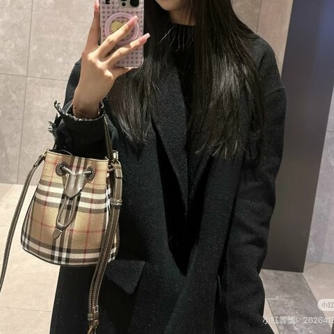 BURBERRY 英倫格紋迷你水桶包