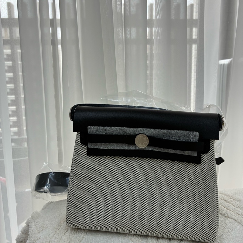 Hermès mini herbag 黑銀 熊貓 全新-0