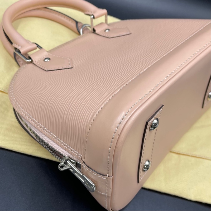 路易威登/Lv粉色水波紋貝殼bb 23*17-4