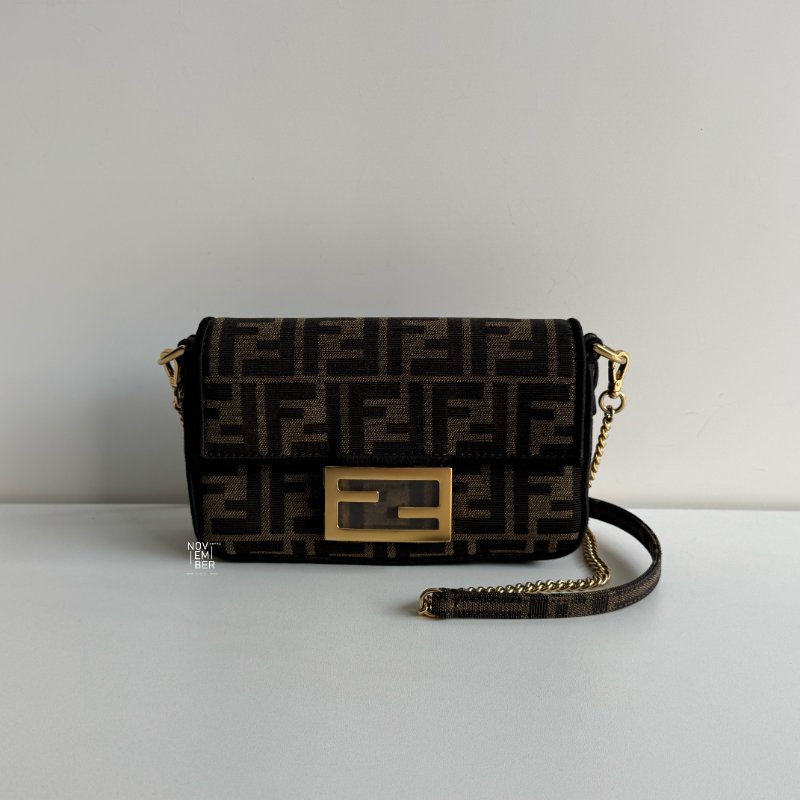 閒置新🤎 Fendi 芬迪 Baguette Mini 老花迷你法棍包🥖-0