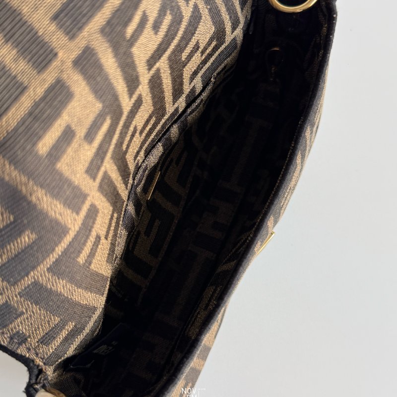 閒置新🤎 Fendi 芬迪 Baguette Mini 老花迷你法棍包🥖-4