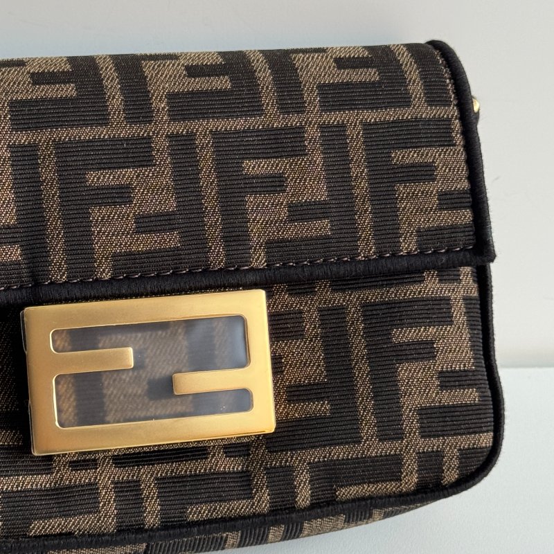 閒置新🤎 Fendi 芬迪 Baguette Mini 老花迷你法棍包🥖-11