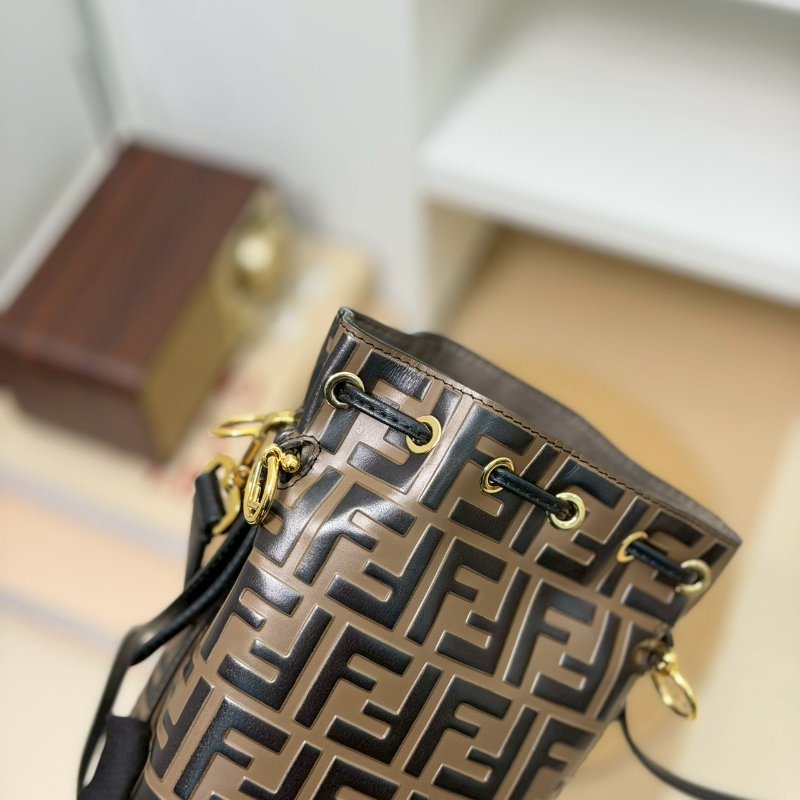 🏷Fendi 芬迪.Mon Tresor 老花水桶包-10