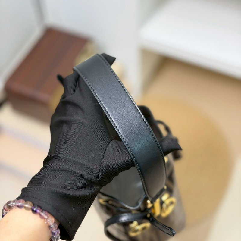 🏷Fendi 芬迪.Mon Tresor 老花水桶包-13