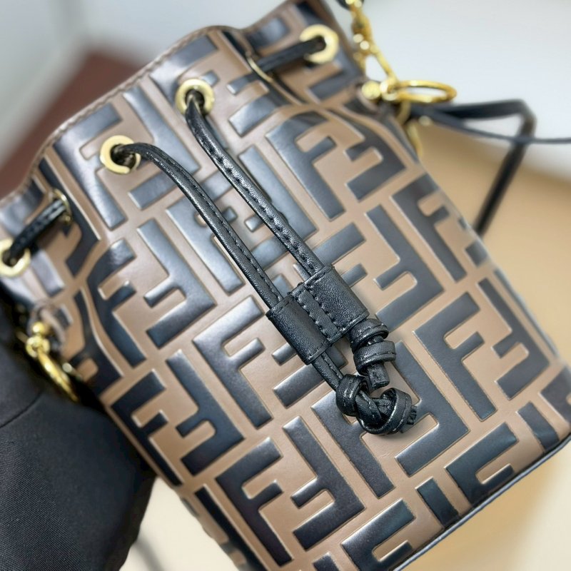 🏷Fendi 芬迪.Mon Tresor 老花水桶包-15