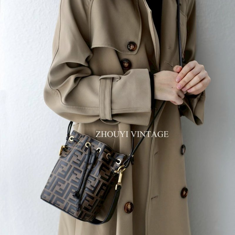 🏷Fendi 芬迪.Mon Tresor 老花水桶包-19