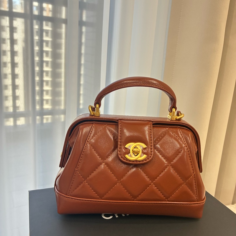 Chanel 醫生包 焦糖色 全新品-0