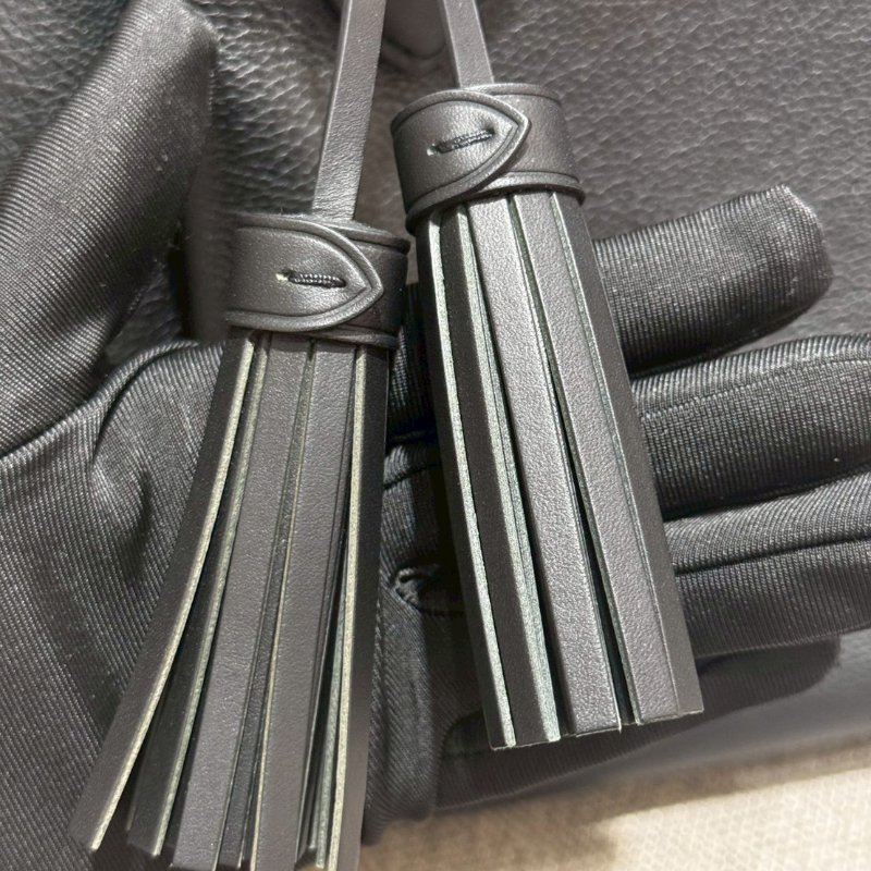 Louis Vuitton 鏤孔小牛皮兩用手拿包 晶片款-6