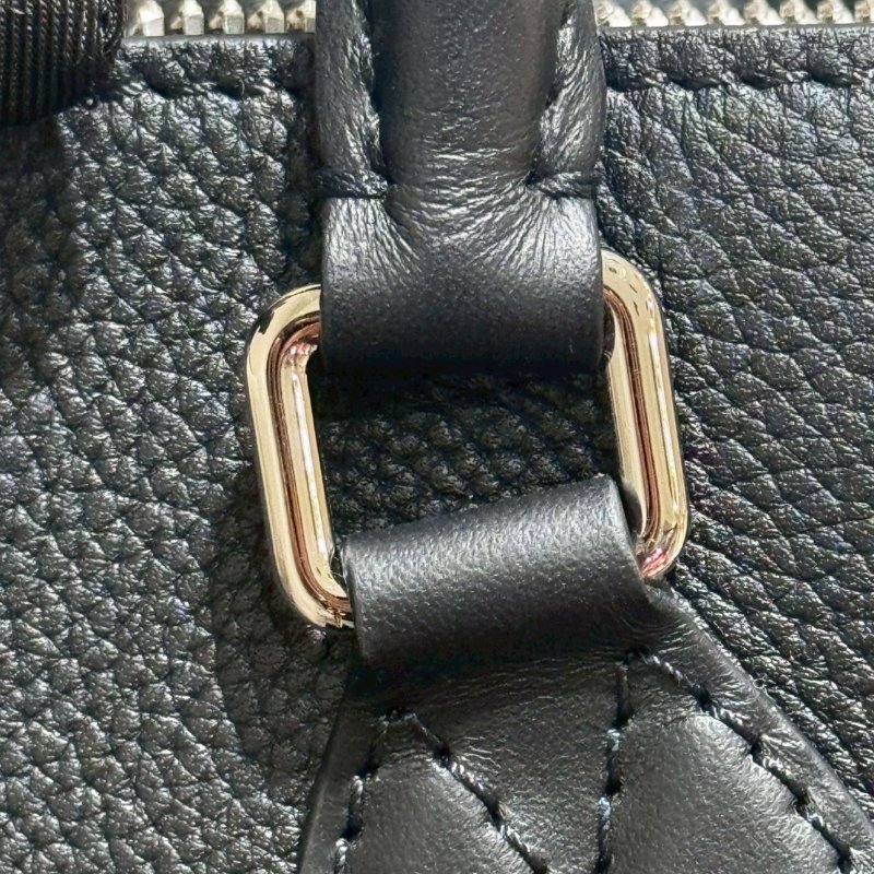 Louis Vuitton 鏤孔小牛皮兩用手拿包 晶片款-16