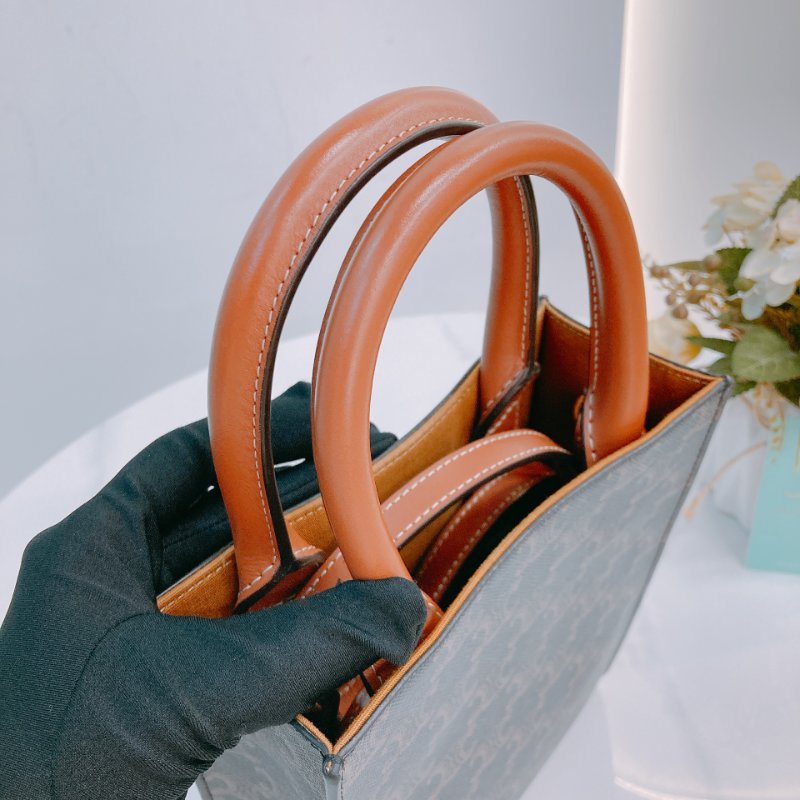 MS0609 Celine 思琳經典花紋兩用包包Vertical Cabas Tote Mini Canvas Triomphe-22