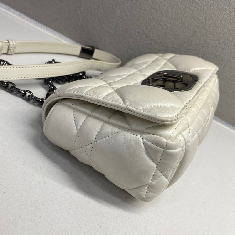 迪奧/Dior caro小號白色泡芙鏈條包 槍黑金屬五金 23年內標-3