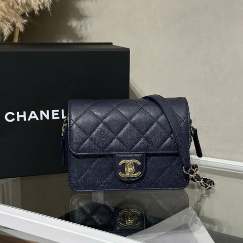 CHANEL 22C多隔層口蓋包 - 深藍金