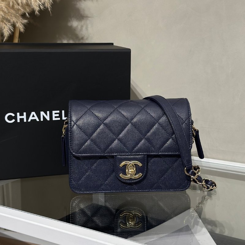 CHANEL 22C多隔層口蓋包 - 深藍金-0