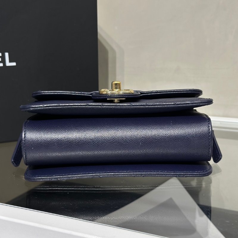 CHANEL 22C多隔層口蓋包 - 深藍金-5