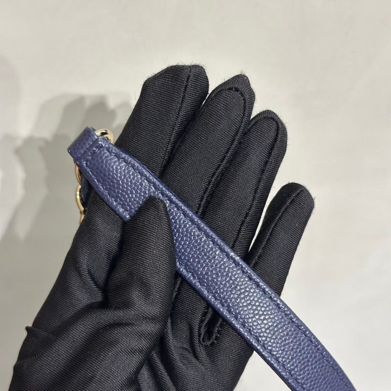 CHANEL 22C多隔層口蓋包 - 深藍金-14