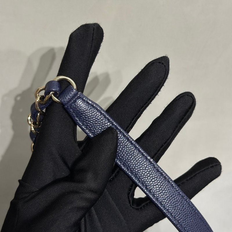 CHANEL 22C多隔層口蓋包 - 深藍金-15