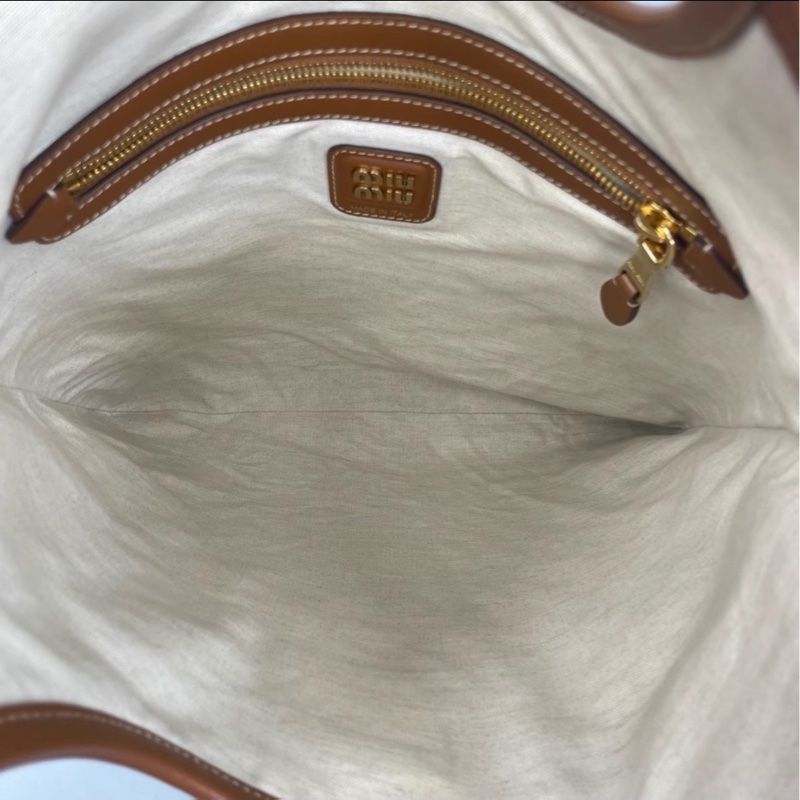 #MIUMIU 缪缪 🍪🍪98新 焦糖色ivy托特包 尺寸35*33-16