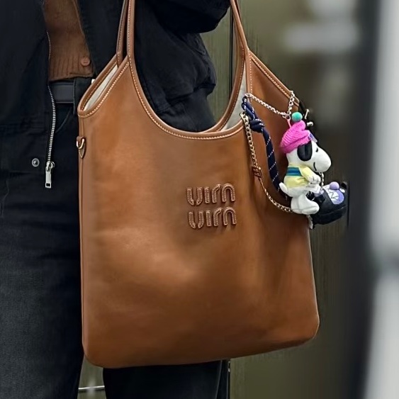 #MIUMIU 缪缪 🍪🍪98新 焦糖色ivy托特包 尺寸35*33-23
