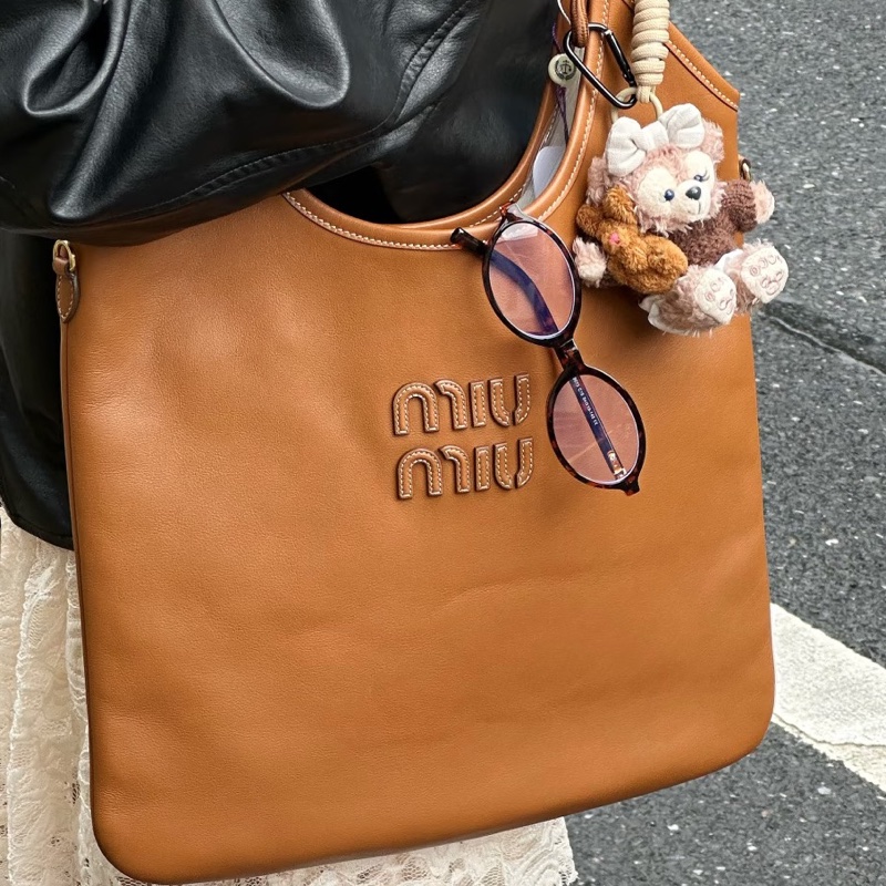 #MIUMIU 缪缪 🍪🍪98新 焦糖色ivy托特包 尺寸35*33-27
