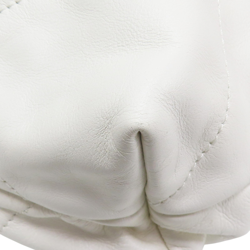 白色 牛皮 22 鍊帶 肩背包 金扣【CHANEL 香奈兒】 AS3261-11