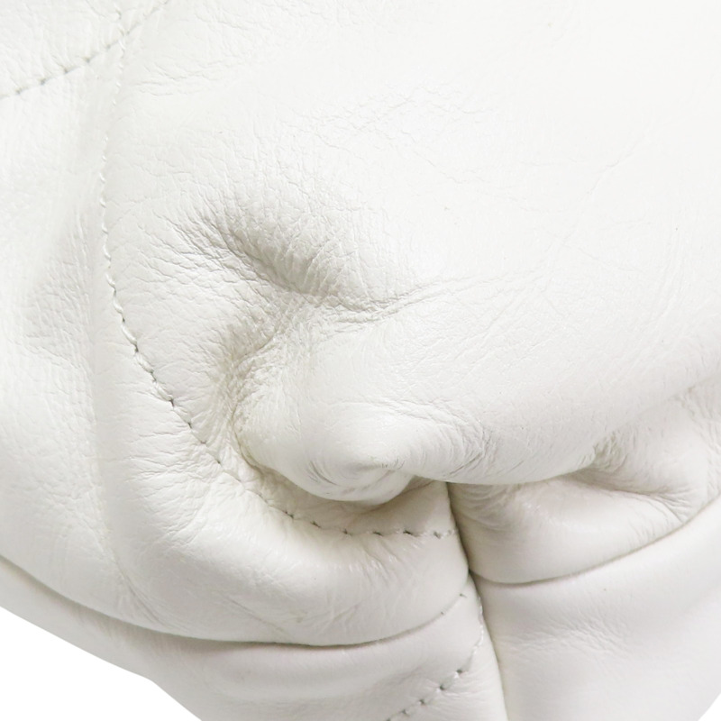 白色 牛皮 22 鍊帶 肩背包 金扣【CHANEL 香奈兒】 AS3261-12