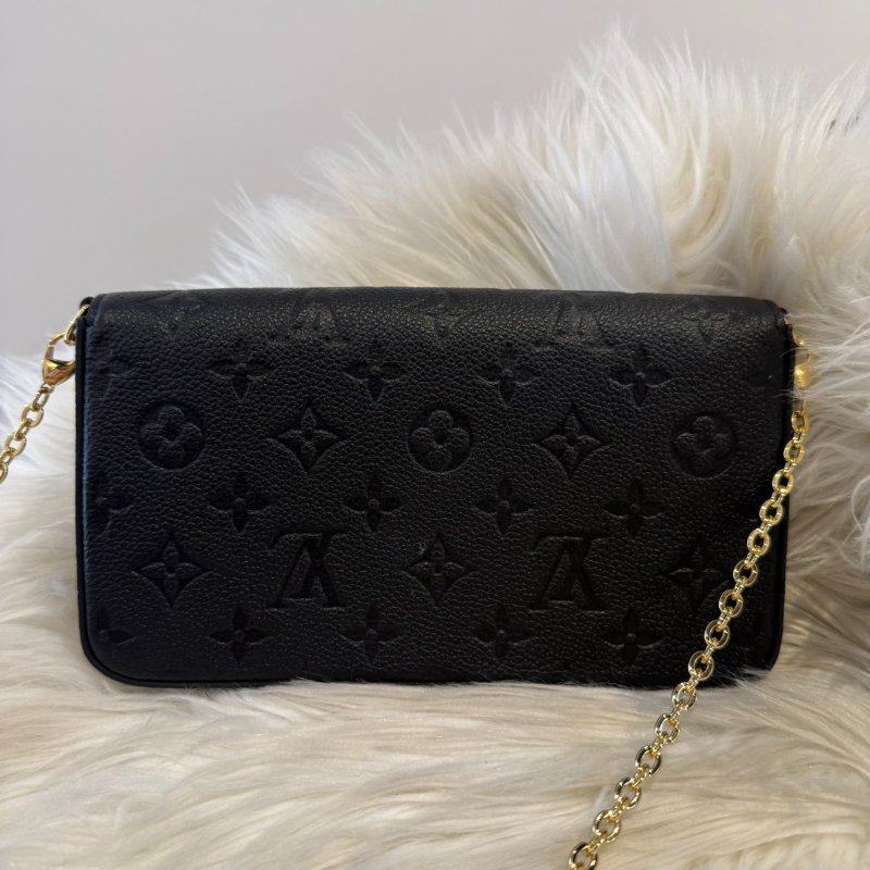 LV 黑壓紋三合一鍊包-6