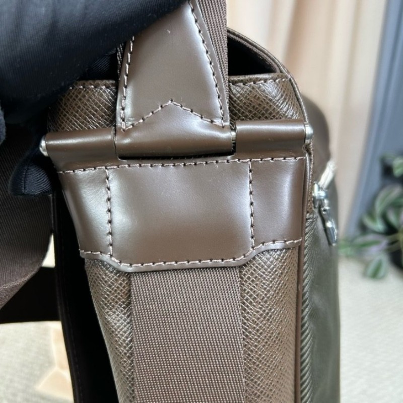 LV路易威登LV Andirr系列棕色郵差公文包 肩帶可調節 可單肩可斜挎 容量實用 日常通勤百搭 商務休閒都合適-15