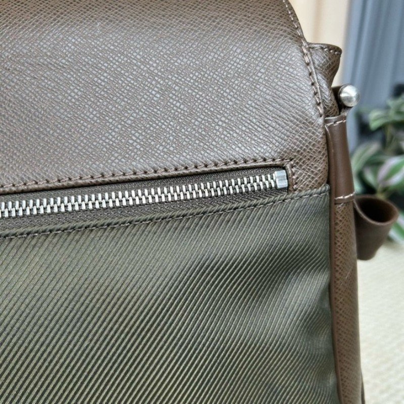 LV路易威登LV Andirr系列棕色郵差公文包 肩帶可調節 可單肩可斜挎 容量實用 日常通勤百搭 商務休閒都合適-16