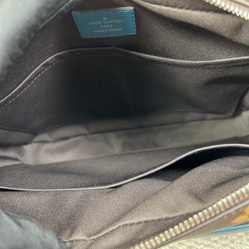 LV路易威登水波纹老花拼色郵差包 藍拼老花水波纹 可單肩可斜挎 雙拉鏈開合 容量大 日常通勤百搭實用-13