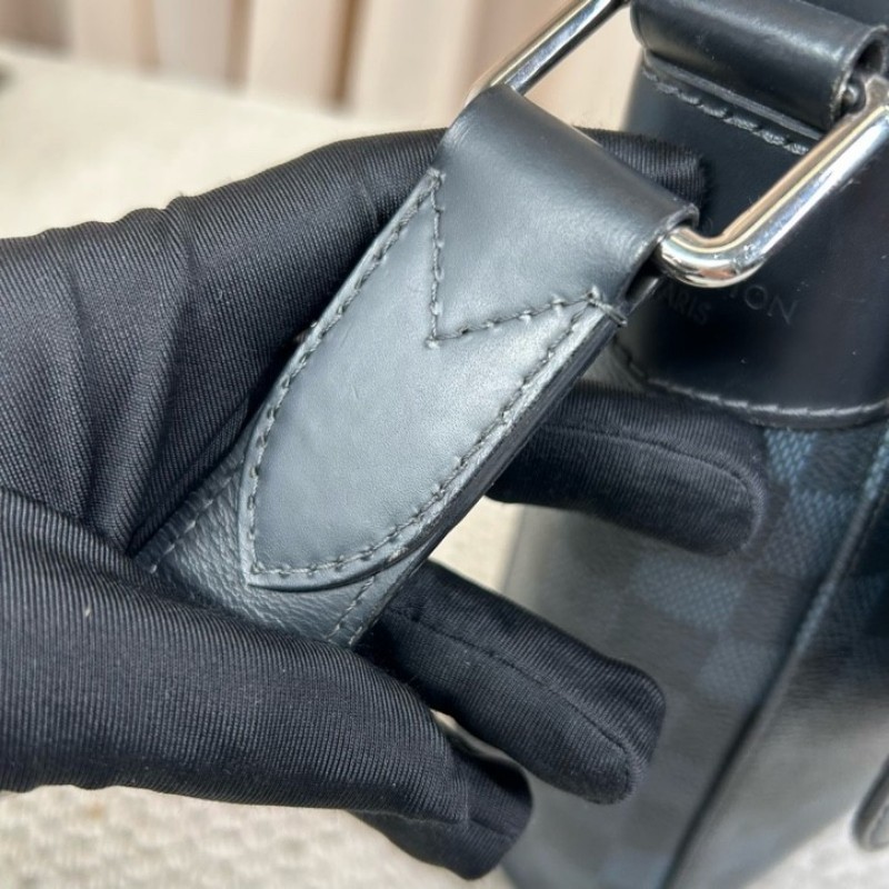 LV路易威登藍色棋盤格郵差包 藍色棋盤格拼黑色皮 銀色五金 可單肩可斜挎 容量實用 商務休閒都合適-21