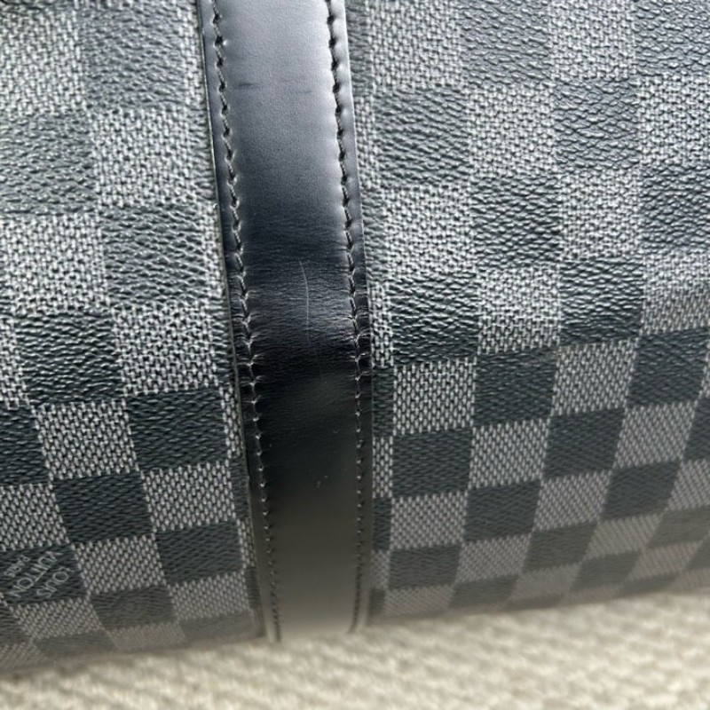 LV路易威登 keepall45 黑棋盤格手提旅行包 採用黑棋盤格塗層帆布打造 耐磨抗造易打理 超大容量可滿足短途出行收納 搭配可調節肩帶實現手提、斜挎單肩 盡顯低調奢華-10