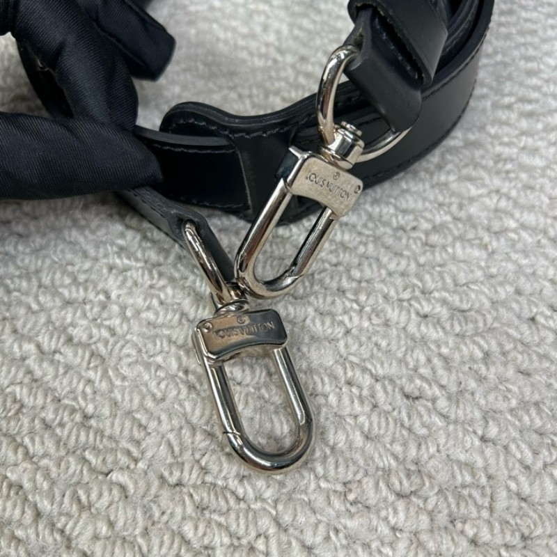 LV路易威登 keepall45 黑棋盤格手提旅行包 採用黑棋盤格塗層帆布打造 耐磨抗造易打理 超大容量可滿足短途出行收納 搭配可調節肩帶實現手提、斜挎單肩 盡顯低調奢華-20