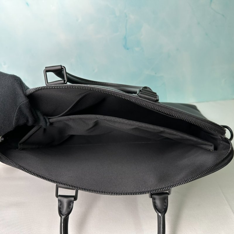 LV Takeoff小牛皮公事包-5