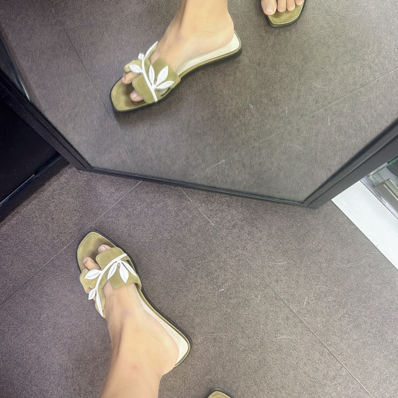 Hermes Sandals EU 38.5-17