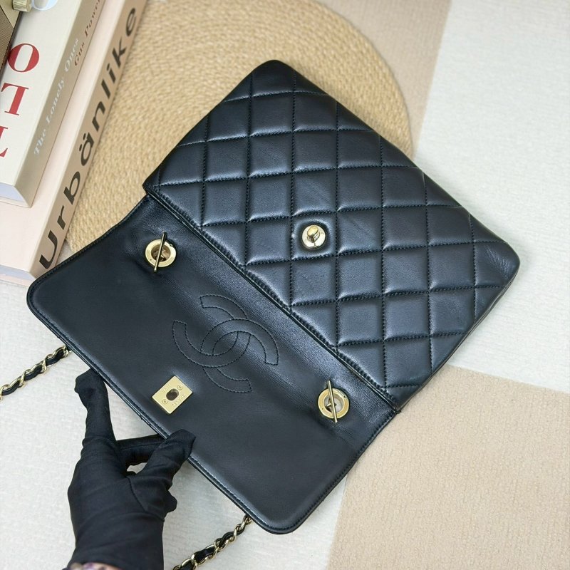 （皮革澎澎嫩嫩！超漂亮😍）🏷️Chanel 香奈兒．Trendy cc 單肩鍊條包/客人寄賣-15