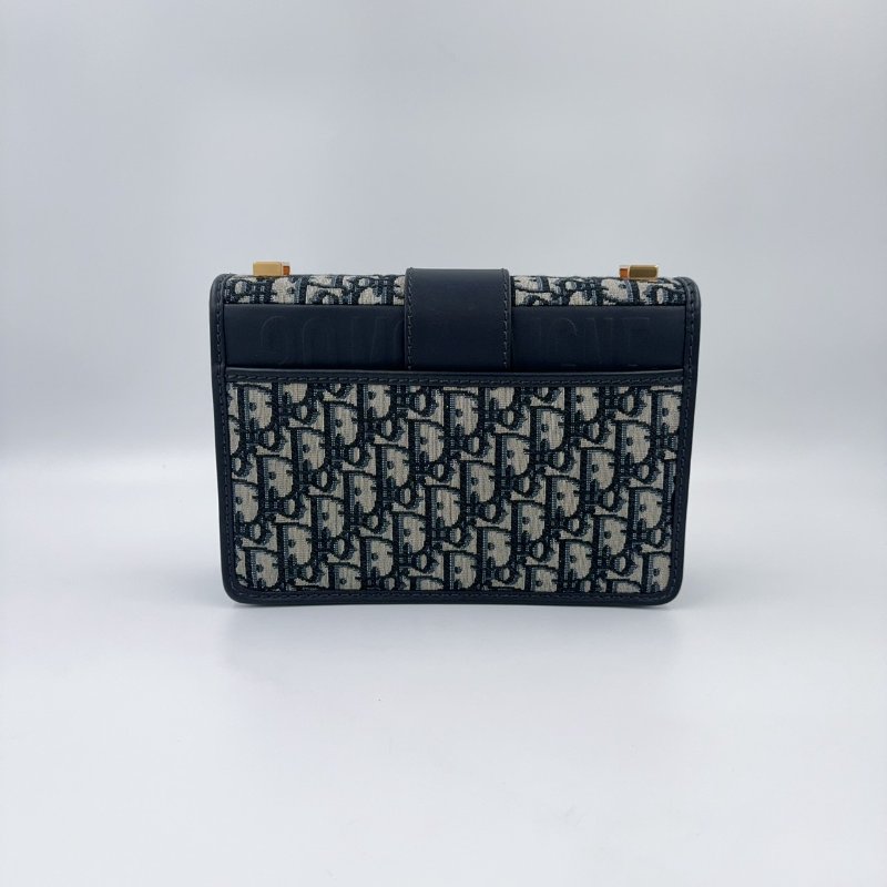 DIOR 藍色緹花30蒙田斜背包-6