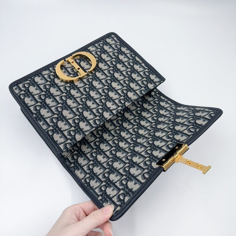 DIOR 藍色緹花30蒙田斜背包-8