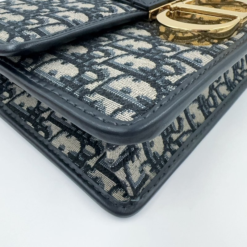 DIOR 藍色緹花30蒙田斜背包-12