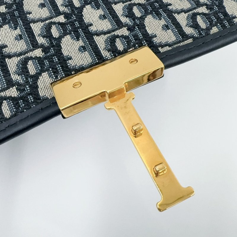 DIOR 藍色緹花30蒙田斜背包-17