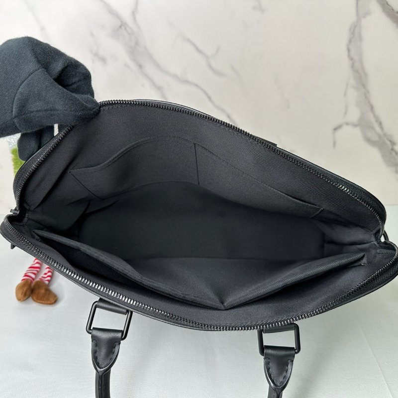 LV Takeoff全皮革手提公事包-4