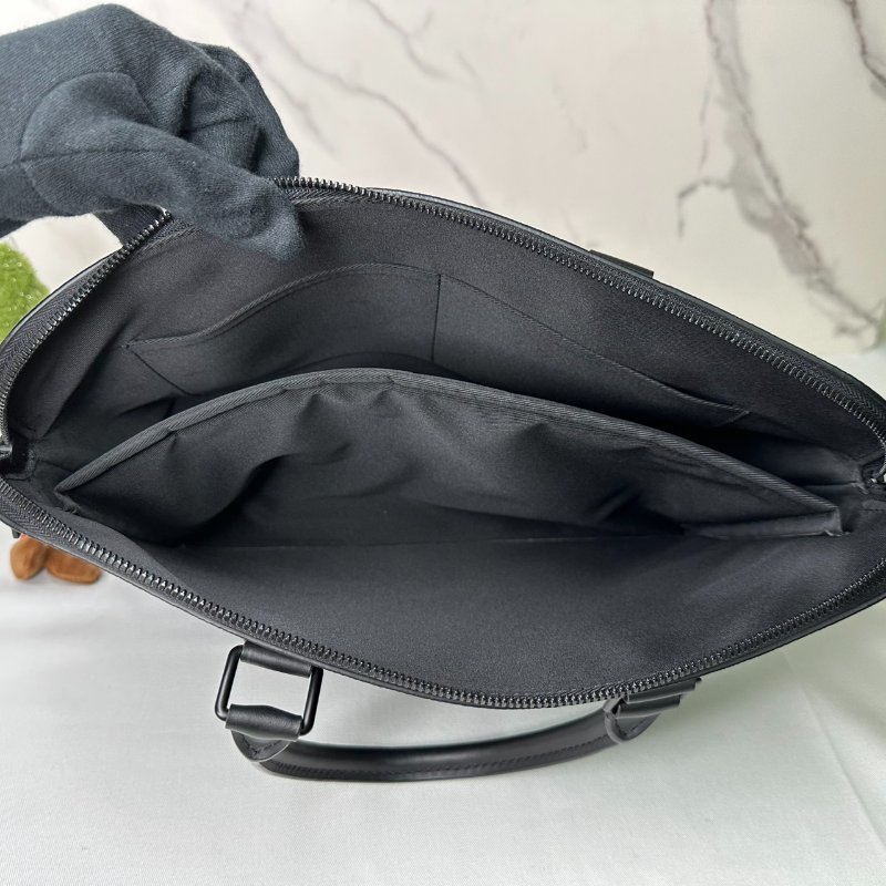 LV Takeoff全皮革手提公事包-6