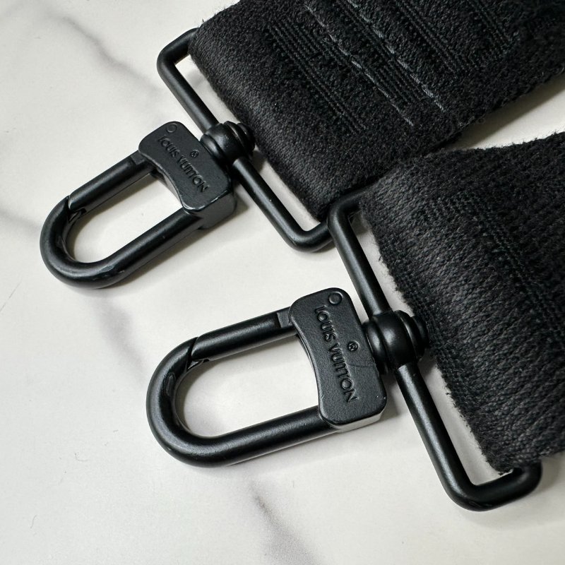 LV Takeoff全皮革手提公事包-9