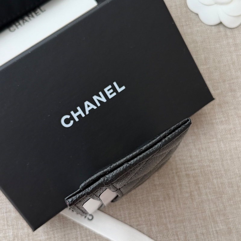Chanel 人氣經典款卡夾「現貨」 新款芯片款!!閒置新品🔥吊牌都在 送禮自用都超適合 附件:紙盒 塵套 緞帶 山茶花 吊牌-7